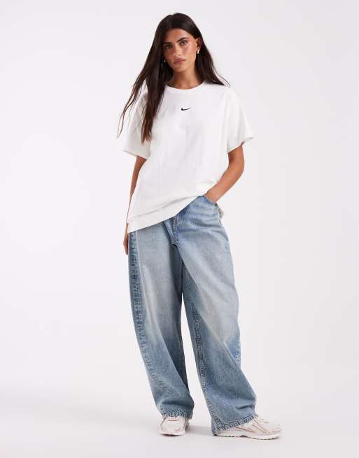Nike Classic T-shirt in off white, 3 of 4