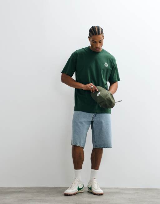 Nike Club camiseta con logo estampado en la espalda en verde, 2 de 9
