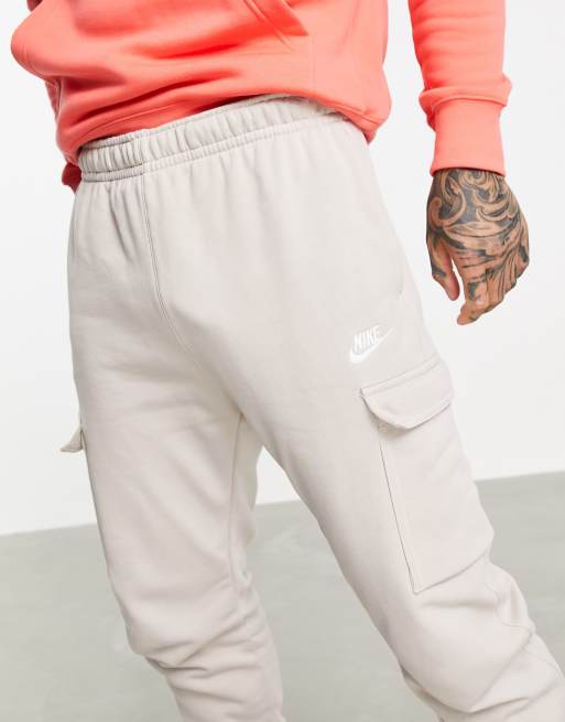 Nike club 2025 joggers stone