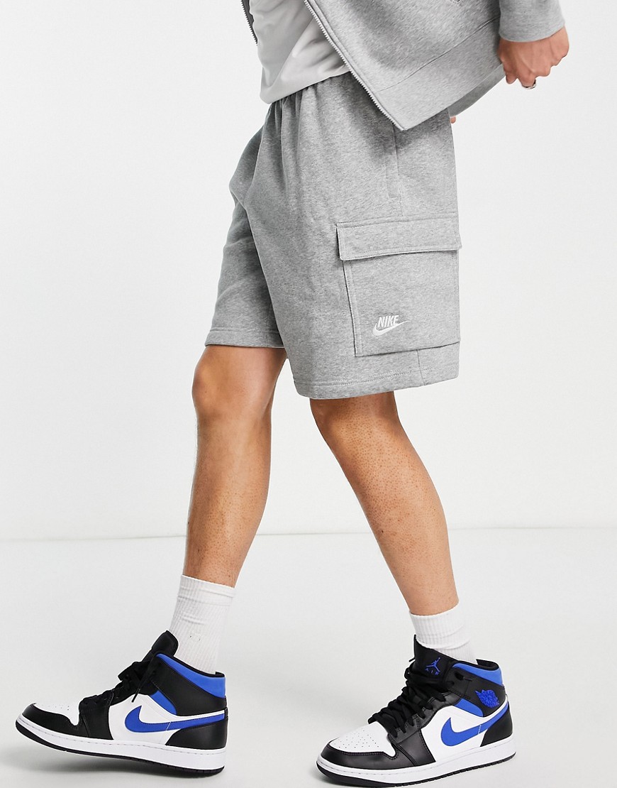 Nike Club cargo short in grey