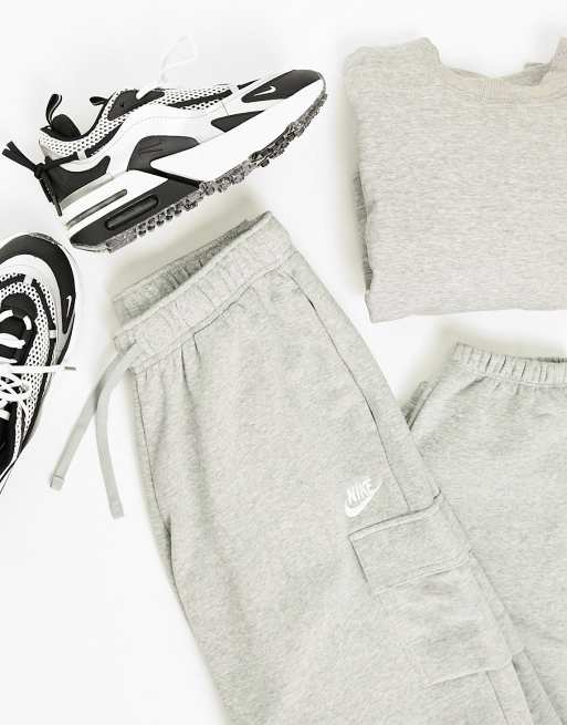 Grey nike cargo online sweatpants