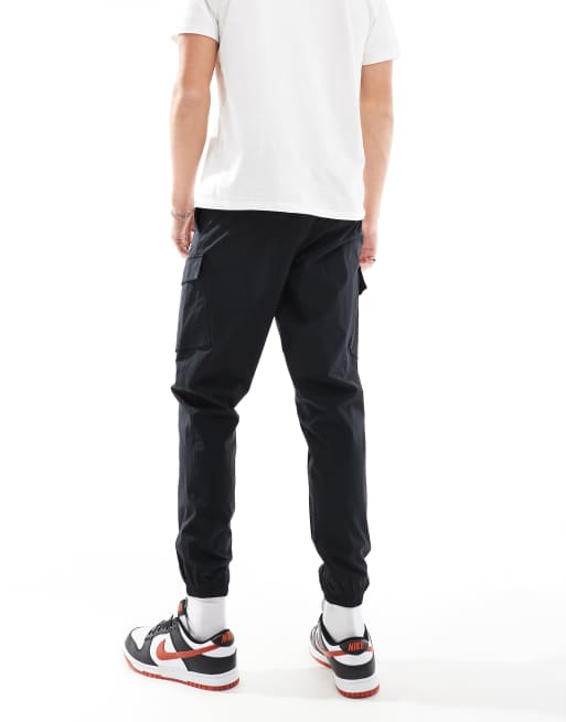 Nike Club Cargohose aus Webstoff in Schwarz