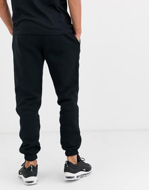 Nike Club casual fit cuffed joggers in black