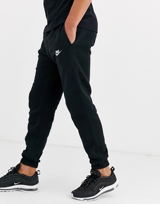 Nike Club casual fit cuffed joggers in black