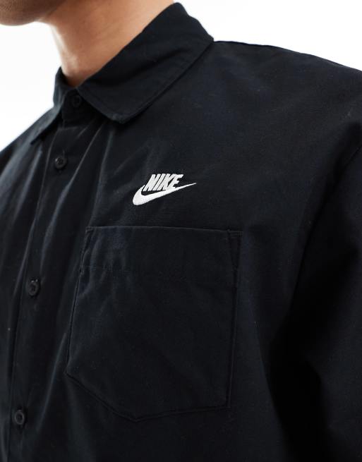 Nike - Club - Chemise tissée à manches courtes - Noir