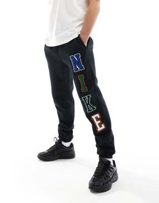 Club chenille logo sweatpants in black