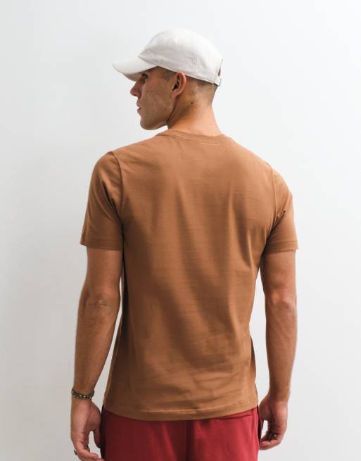 Nike Club chest logo t-shirt in brown, 3 of 5