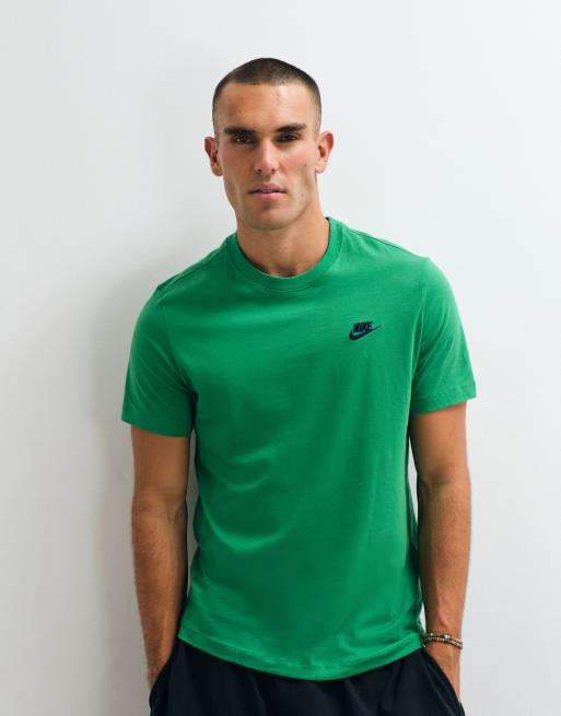 Nike Club chest logo t-shirt in green, 5 of 5