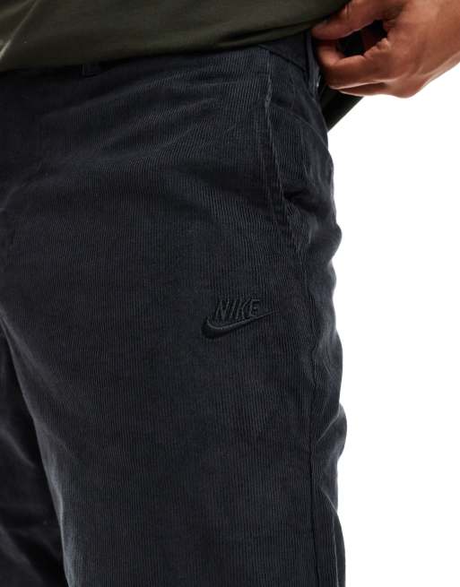 Nike - Club - Chinobroek van corduroy in zwart, 2 van 5