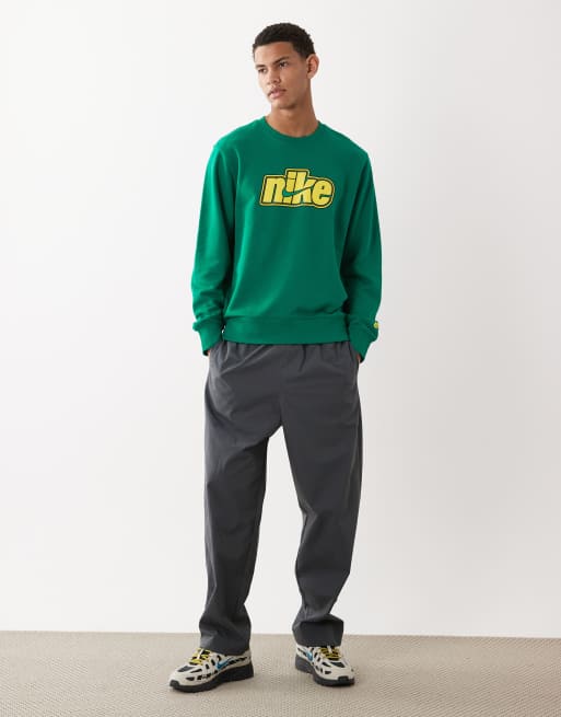 Nike Club crew neck sweatshirt in green | ASOS