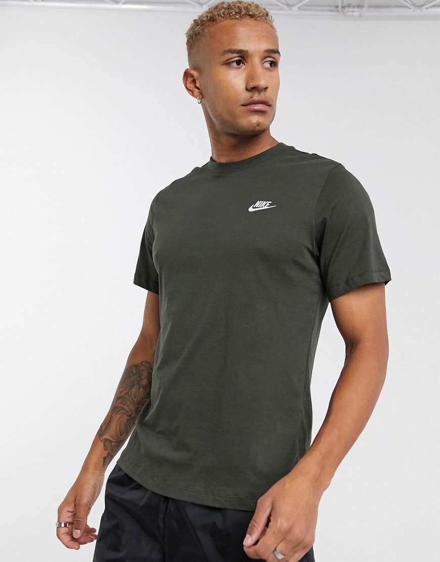 Nike Club crew neck t-shirt in khaki-Green