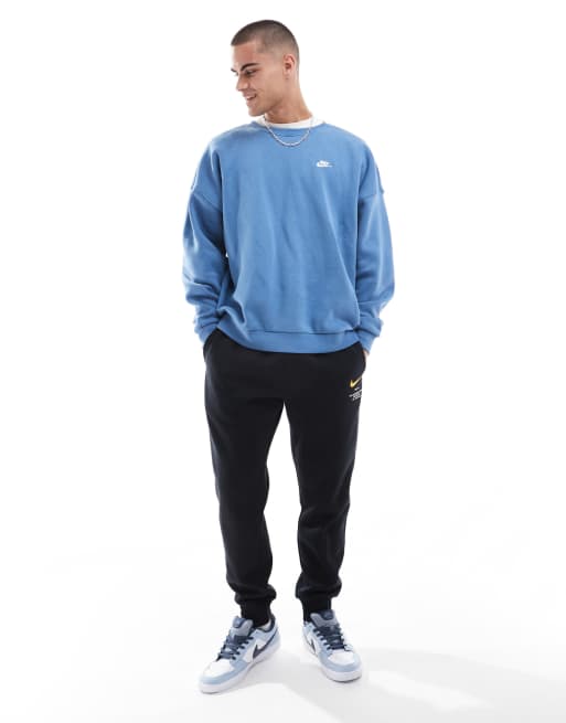 Nike club crew neck sweat in steel blue hotsell
