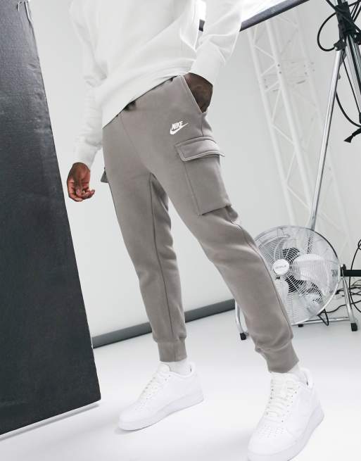Nike Club cuffed cargo sweatpants in dusty khaki | ASOS