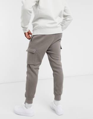 nike club cuffed cargo sweatpants