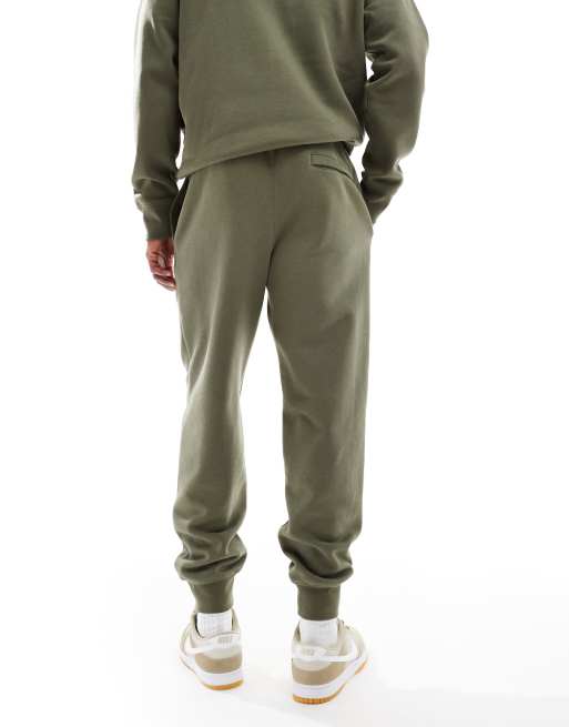 Nike Club cuffed fleece joggers in khaki, 3 of 5
