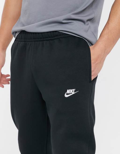 Nike club casual fit cuffed joggers in blac new arrivals