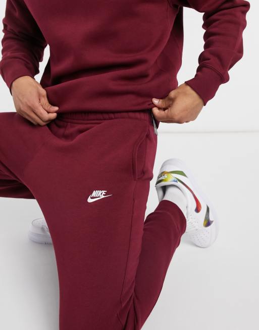 Nike Club cuffed joggers in burgundy ASOS