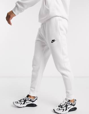 nike white jogger