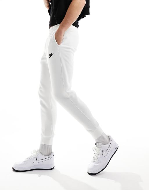 Nike Club cuffed sweatpants in white - WHITE