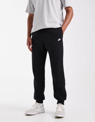 Nike Club Cuffed Sweatpants In Black
