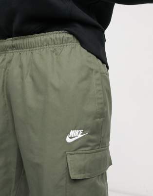 nike essential woven cargo