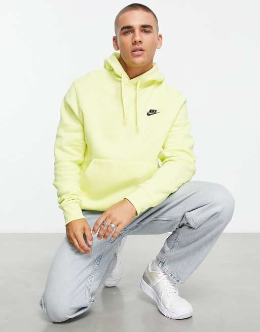Nike Club - Felpa con cappuccio color limone chiaro 