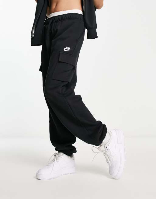 Black nike club online joggers