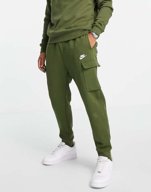 Nike Club fleece cargo joggers in khaki | ASOS