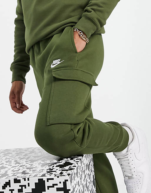 Nike Club Fleece cuffed cargo sweatpants in khaki - KHAKI