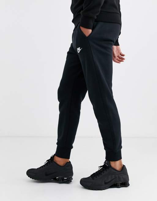 Integral Aptitud Respetuoso Nike Club Fleece cuffed sweatpants in black - BLACK | ASOS