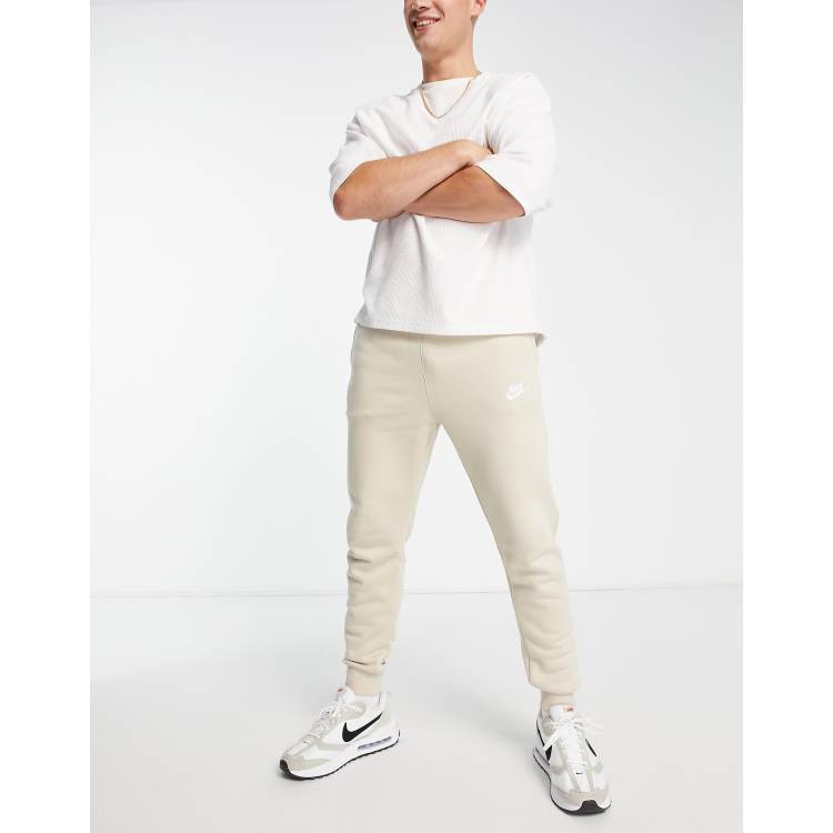 Nike fleece club online jogger