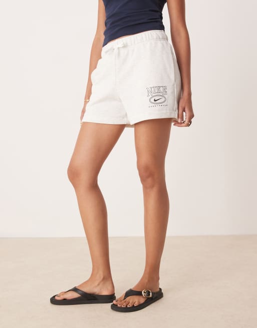 Nike Club Fleece retro logo shorts in gray, 4 of 5