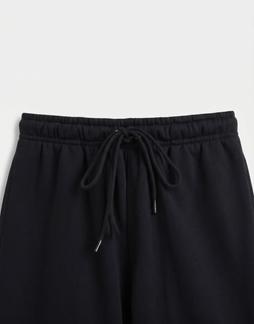 Nike Club Flow shorts in black, 8 of 9