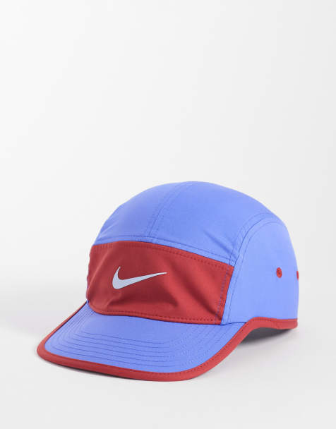 Nike – Club Fly – Kappe in Rot und Blau - view 1