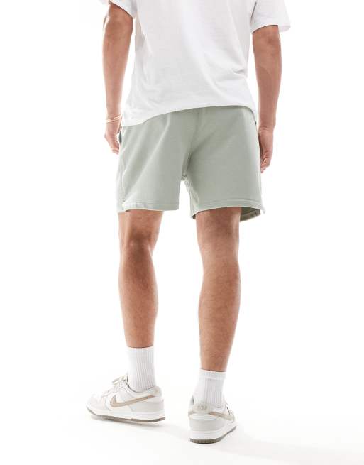 Olive green nike orders shorts