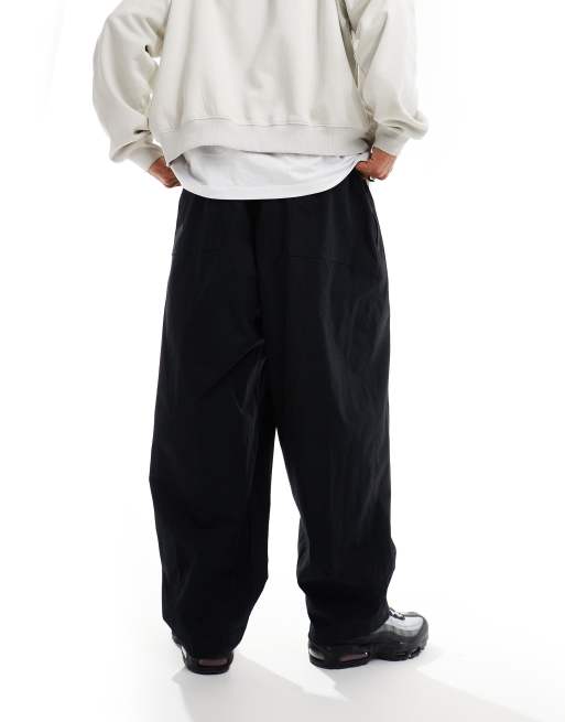 Nike Club - Geweven broek met ballonpijpen in zwart, 3 van 5