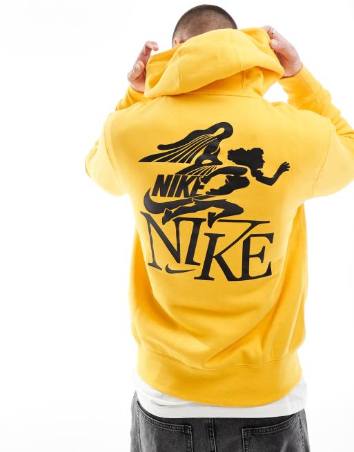 Nike Men s Sportswear Club Victory Graphic Hoodie in Yellow University Gold Size Small Cotton Polyester Fleece