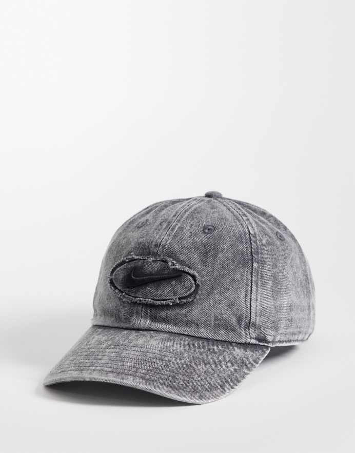 Nike Club - Gorra vaquera gris con parche