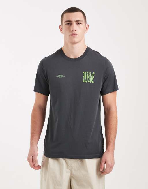 Nike - Club - Grå T-shirt med grafisk print på ryggen, 3 af 5