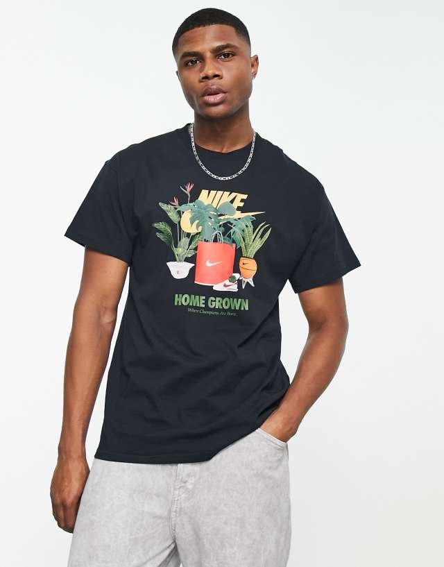 Nike Club Greenery t-shirt in black