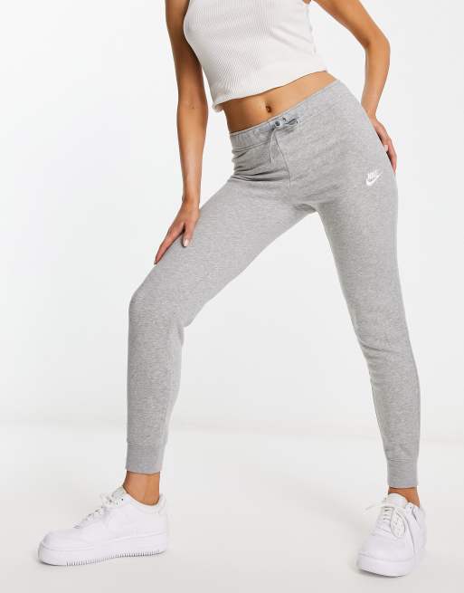 Nike club grey skinny joggers hotsell