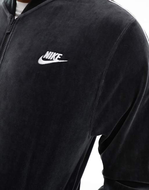 Nike Club – Jacke aus Velours in Schwarz	, 3 von 4