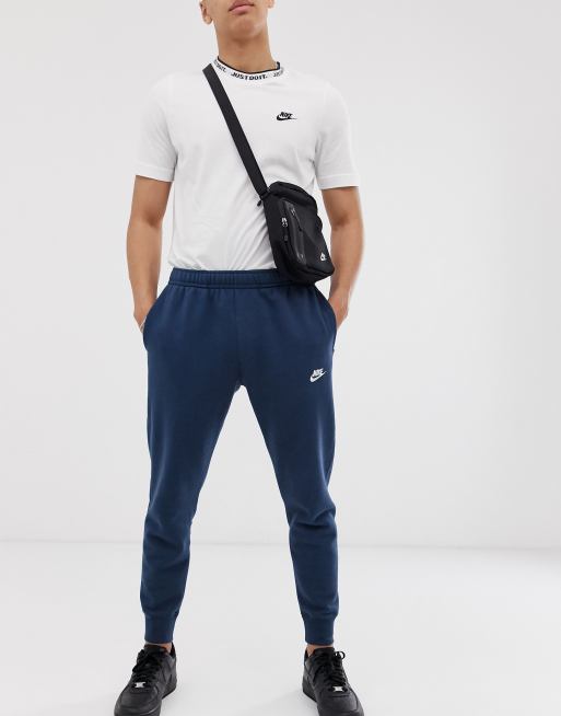 nike club jogger resserré aux chevilles bleu marina