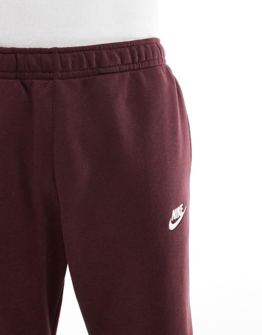Nike Club Joggers marroni con fondo aderente ASOS