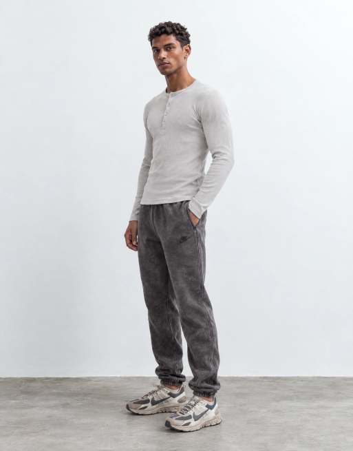 Nike Club joggingbroek met boorden in bruine wassing, 7 van 10