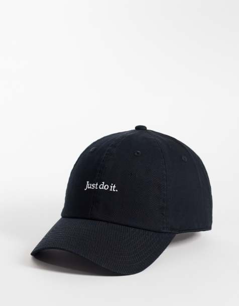 Nike - Club - Just Do It - Pet in zwart - view 1