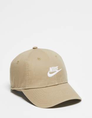 Nike Nike Club logo cap in khaki-Green