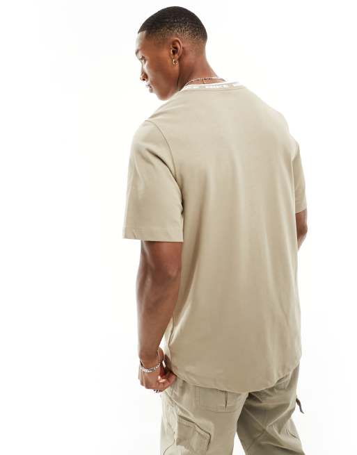 Nike Club  logo neckline t-shirt in beige, 4 of 4