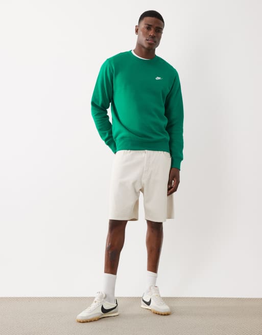Nike Club long sleeve crew neck sweatshirt in green, 2 of 5