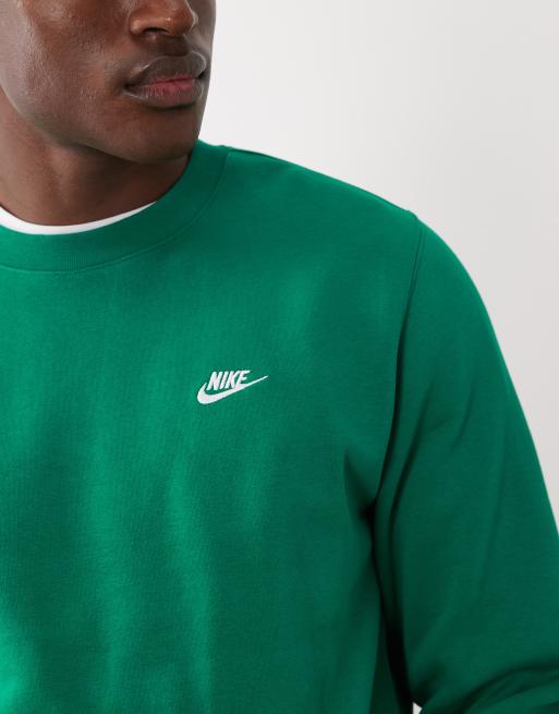 Nike Club long sleeve crew neck sweatshirt in green, 3 of 5